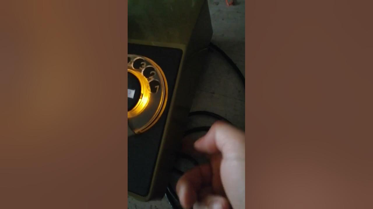 Телефон със шайба+блутут + FM RADIO - YouTube