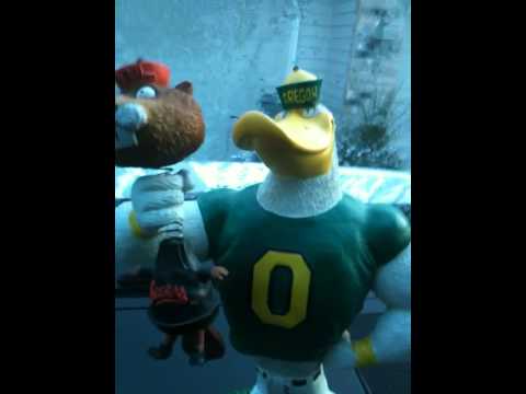 Mario Primed for 2010 Ducks Vs. Beavers Civil War ...