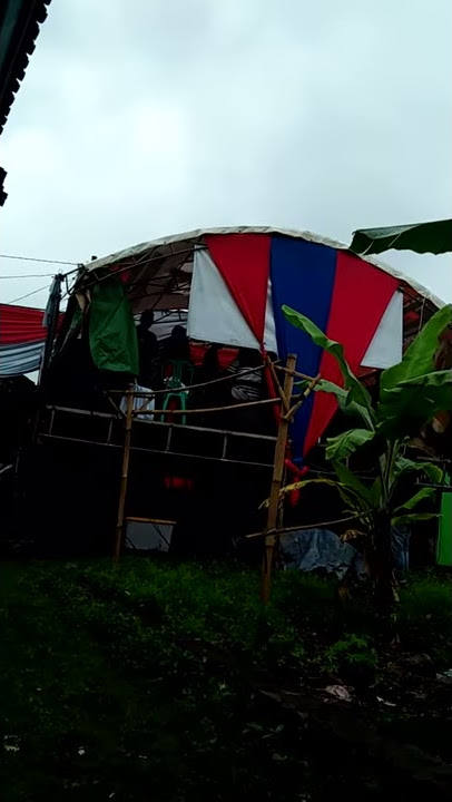 Orgen tunggal. Yang joget lagi eror kaya nya