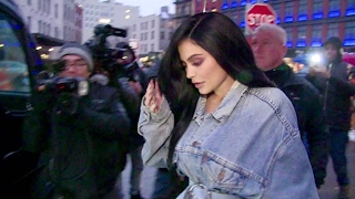 Denim Total look Kylie Jenner running errands in New York City