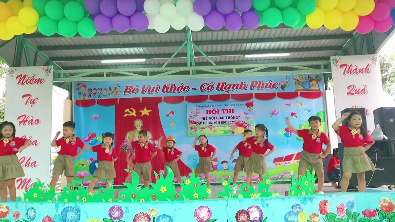 Nhảy Vui Giao Thông