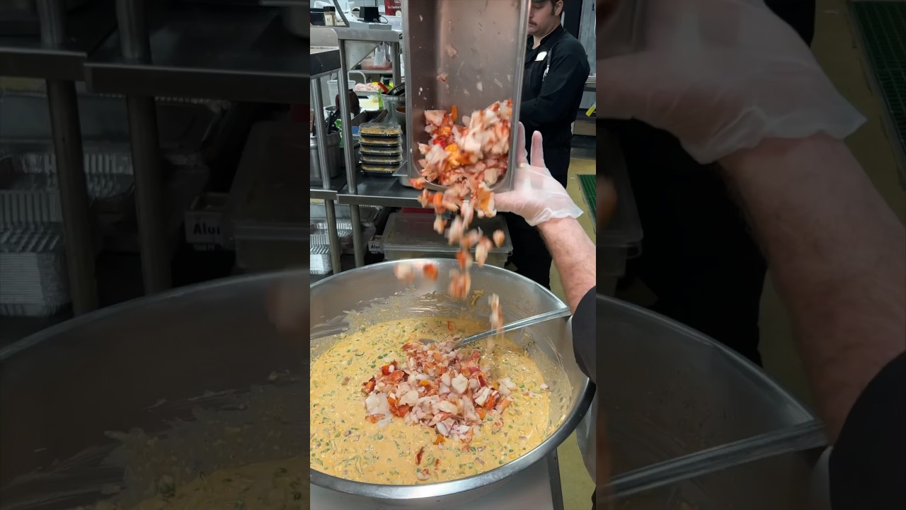 Part 2 of 2: We entered LOBSTER HEAVEN at Uncle Giuseppe’s Marketplace in Melville, NY! #DEVOURPOWER