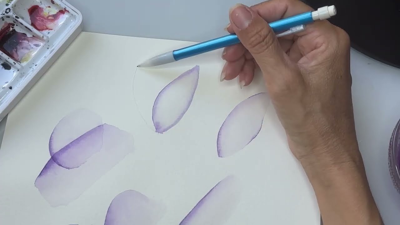 Tips to practice transparent watercolor flowers