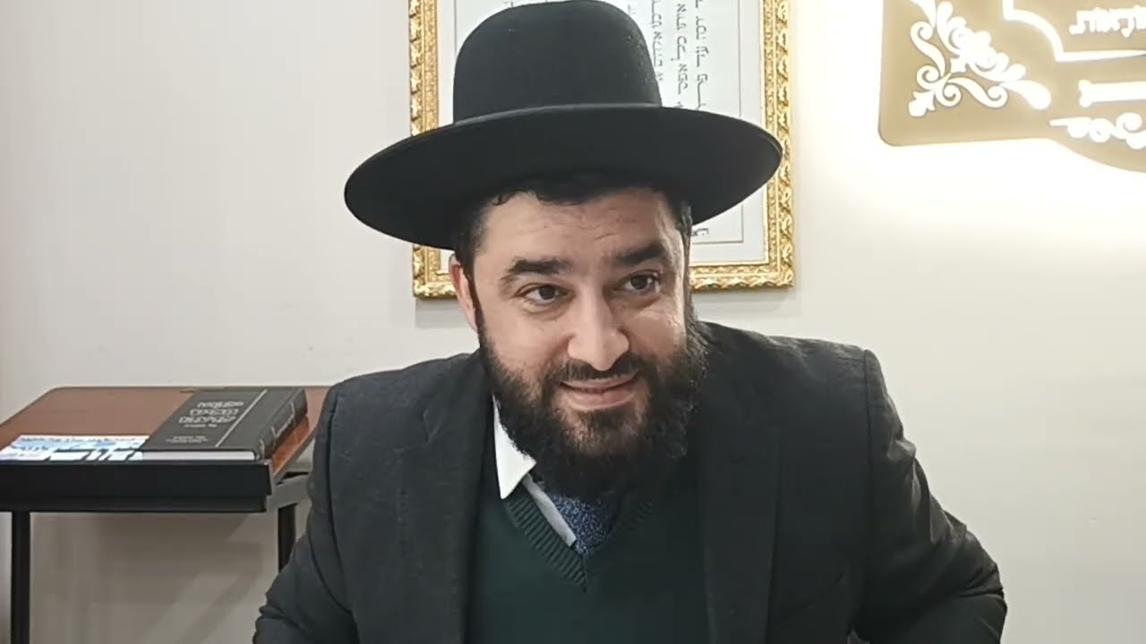 Cutting nails and hair at night (Rabbi Israel Yakobov)