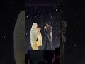 Maa ❤️🫶🏻 #diljitdosanjh #mother #liveconcert #vancouver #trendingshorts #shortsviral #youtubeshorts