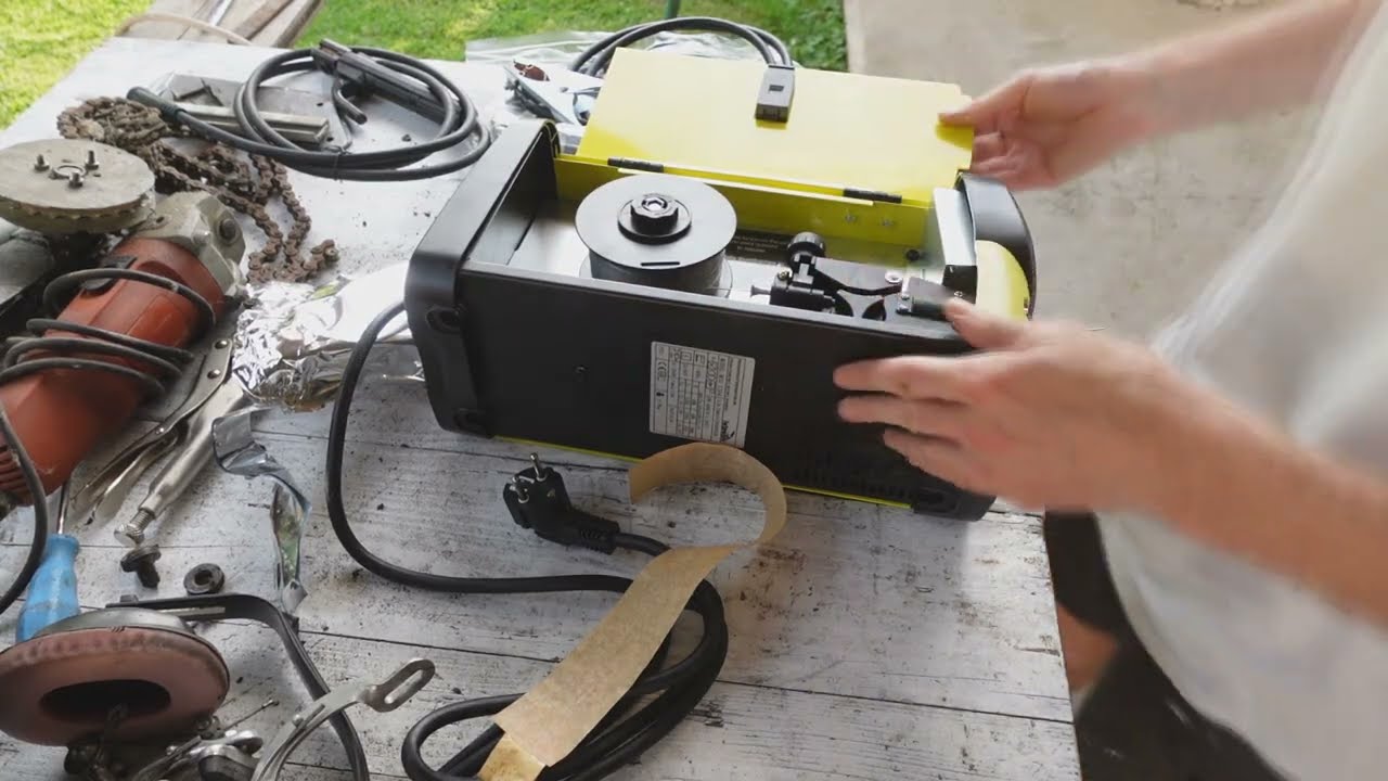 Intensive MIG hegesztő kicsomagolás és teszt