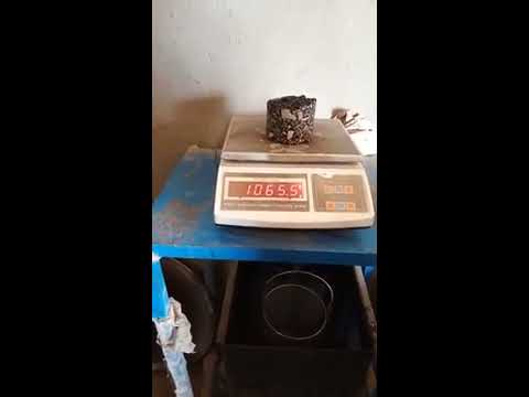 أخذ عينات الكور القلب الأسفلتي لطبقات الأسفلت وحساب نسبة الدمك