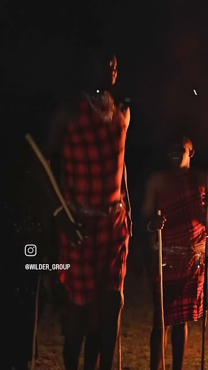 𝐀 𝐌𝐚𝐠𝐢𝐜𝐚𝐥 𝐁𝐮𝐬𝐡 𝐃𝐢𝐧𝐧𝐞𝐫 𝐚𝐭 𝐄𝐧𝐭𝐢𝐦 𝐌𝐚𝐢𝐧 𝐂𝐚𝐦𝐩, 𝐌𝐚𝐬𝐚𝐢 𝐌𝐚𝐫𝐚