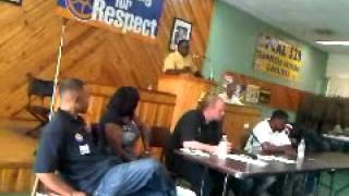 Jeffrey Wright speaks to Coca-Cola workers about the import