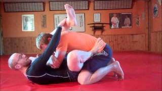 Triangle choke