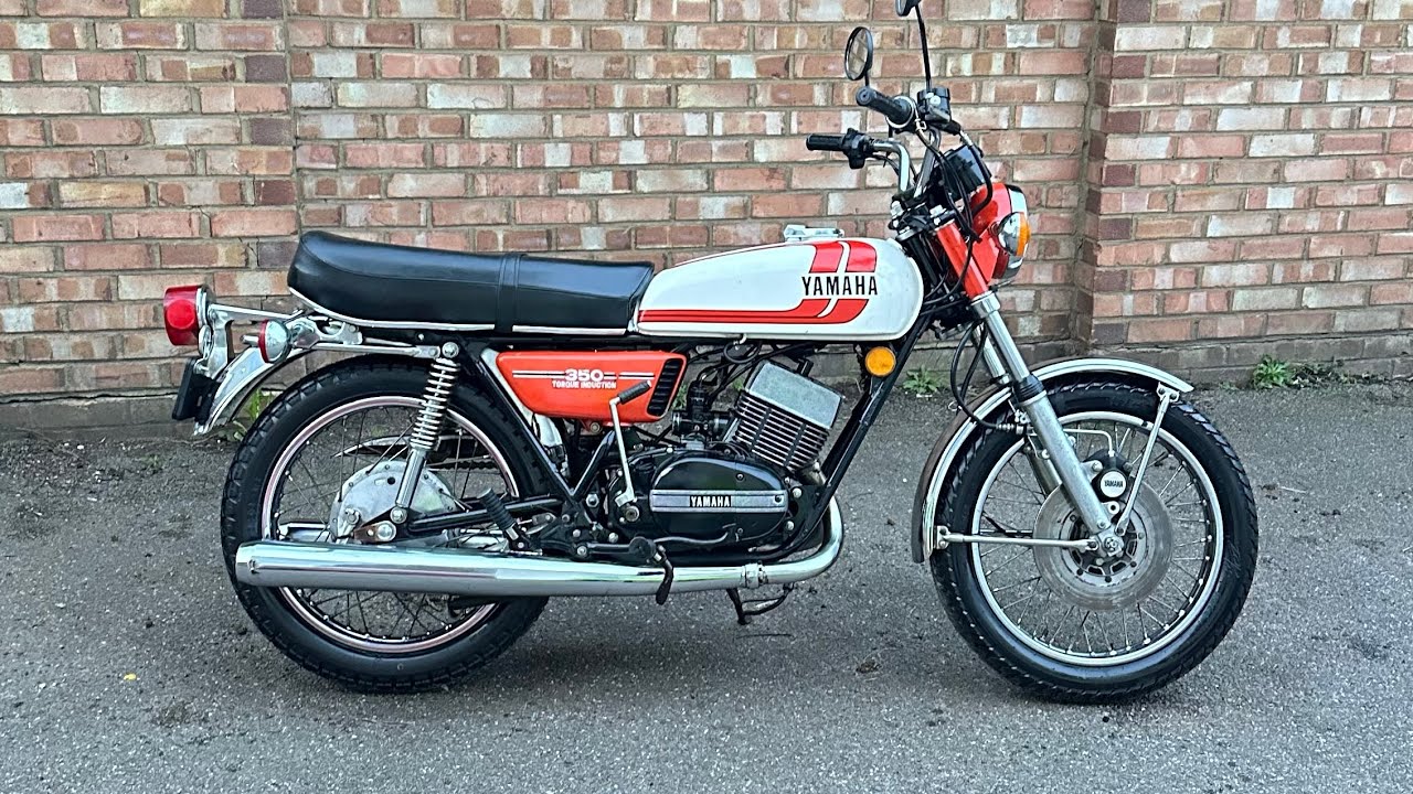 Yamaha RD 350B 1975 | US SPEC | Newly Purchased 