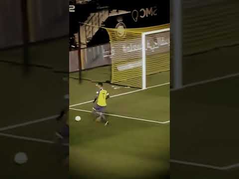 التكمله الفيديو عندما رونالدو سجل هدف دبل كيك وهو مع الثر السعودي