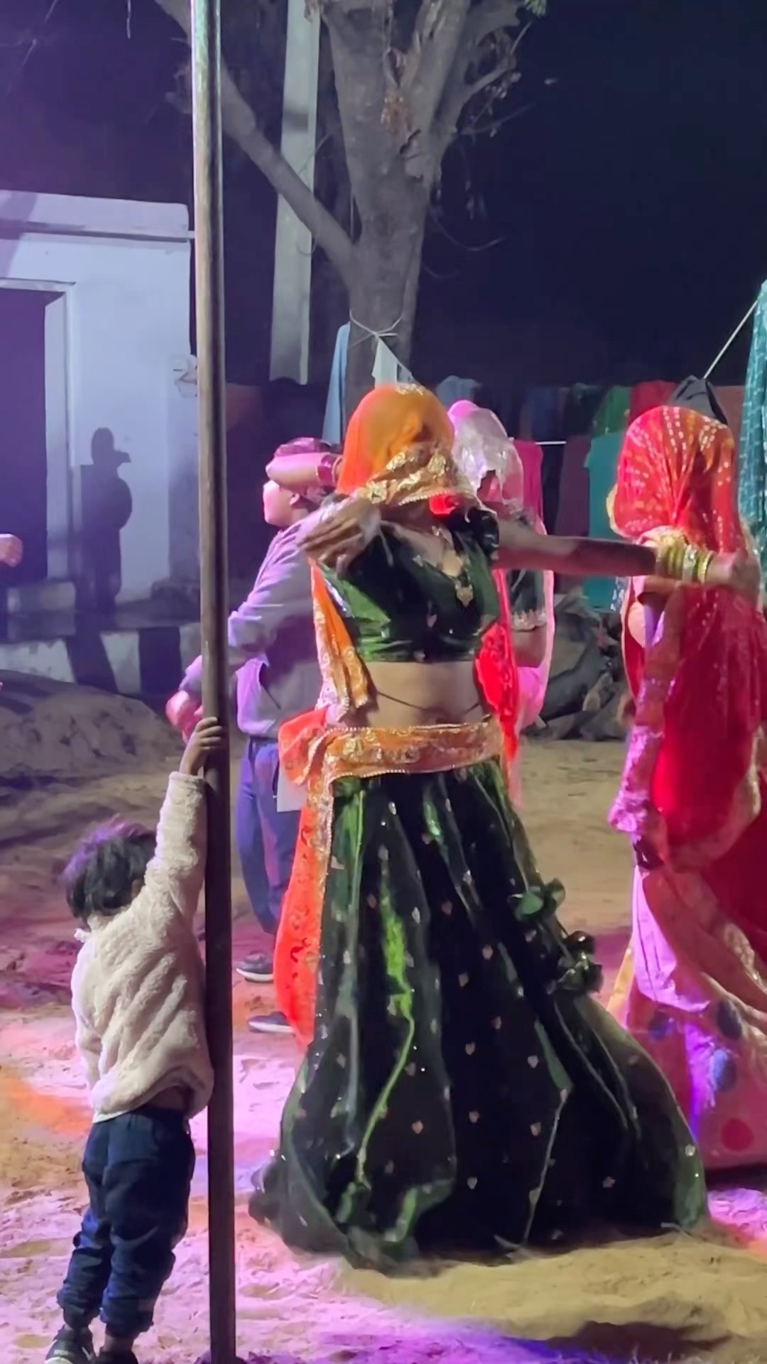 Madam  नाचे नाचे तू तो पाड़े से तोड़ #shorts #dance #meenu #trending #trendingshorts