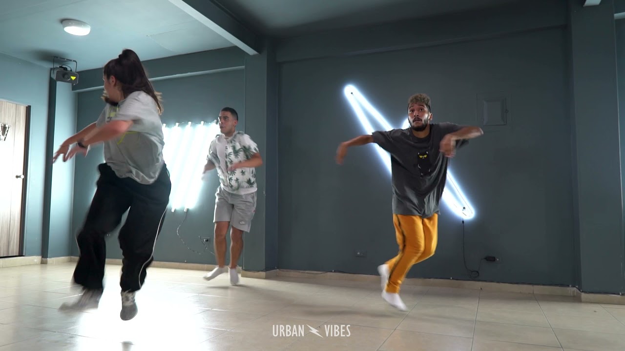 POSICION 4 Juan J, Natalia Ch. y Jose G. (coreografía DIANA CARRILLO)