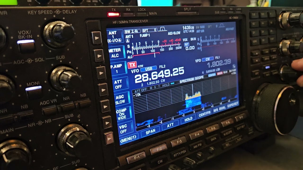 DR5X  10m pileup SSB CQWW 2025  @ DL8LAS