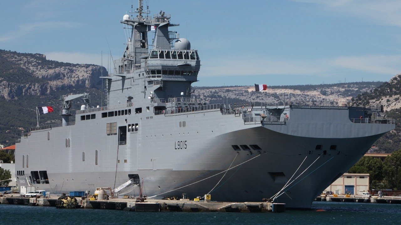 Десантный корабль вмс франции. Abb mistral41 48м. Универсальные десантные корабли типа «мистраль». Бокс abb mistral41. Mistral class.