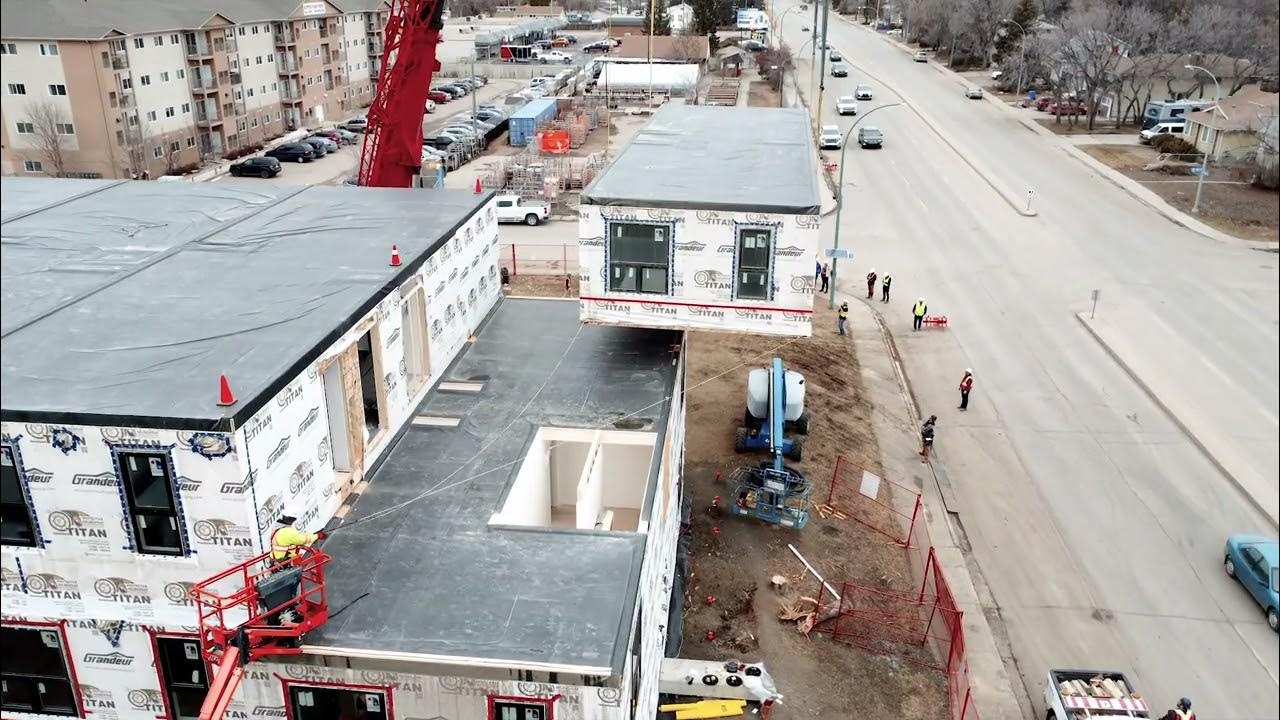 rapid-housing-in-regina-craning-20-000-square-feet-in-2-days-youtube