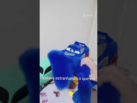 A história do huggy wuggy.