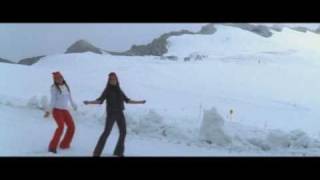 Karupin Azagu - Swapna koodu - Nice song, Chikitaaas...