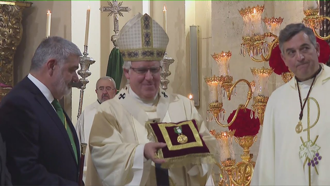 Acto Imposición Medalla de Honor de la Ciudad de Écija - Hermandad de Confalón.