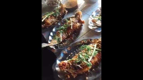 Hấp dẫn Cá lóc chiên giòn chắm mắm me