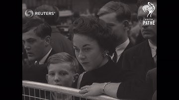 VK: MODELTECHNICI GEVEN EEN SHOW: (1956)