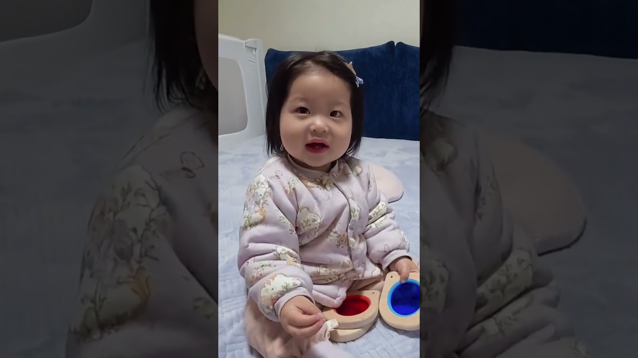 Today mom and Dad put Little Pearl to sleep together 