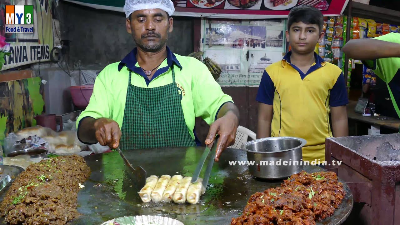 Making of Stylish Chicken Roast & Spinach Roll | CHICKEN STREET FOOD RECIPES street food