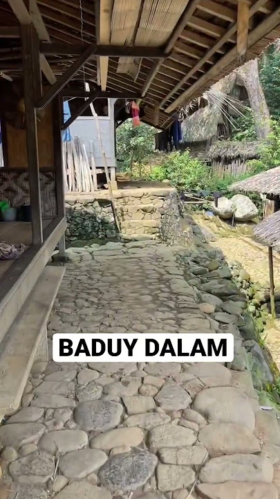 Suku baduy dalam saat keluar kampung