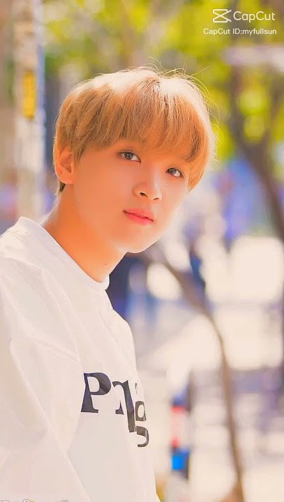 Gimana nih...? Halu dulu yuk sebentar jd pacar Haechan.... :)