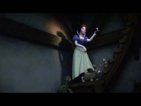 🔴東京ディズニーランド 白雪姫と七人のこびと - YouTube