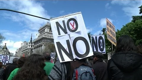 Spain: tens of thousands protest austerity cuts