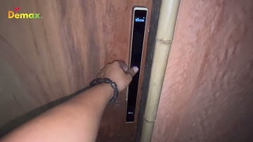 Khóa vân tay DEMAX SL808 CG CNC APP WIFI tiêu chuẩn Đức