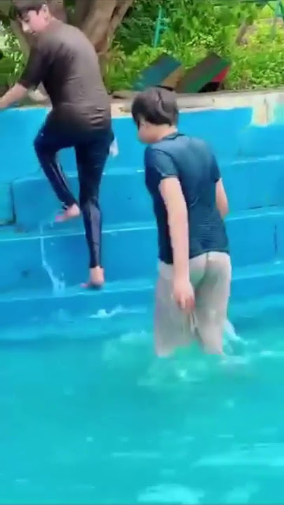 حلوين التيك توك / يسبح 🏊 واشبع قهر