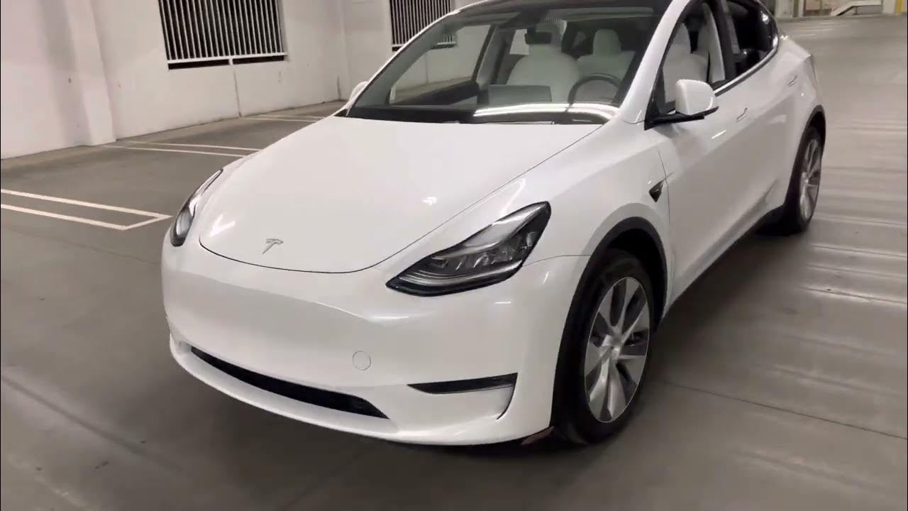 Fereydoon Farrokhzad’s Ashianeh (boom ba ba boom bam) on Tesla Model Y Lightshow Fereydoon Farrokhzad’s Ashianeh (boom ba ba boom bam) on Tesla Model Y Lightshow