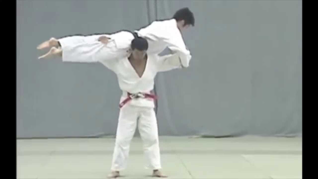 Judo shoulder wheel throw Kata guruma YouTube