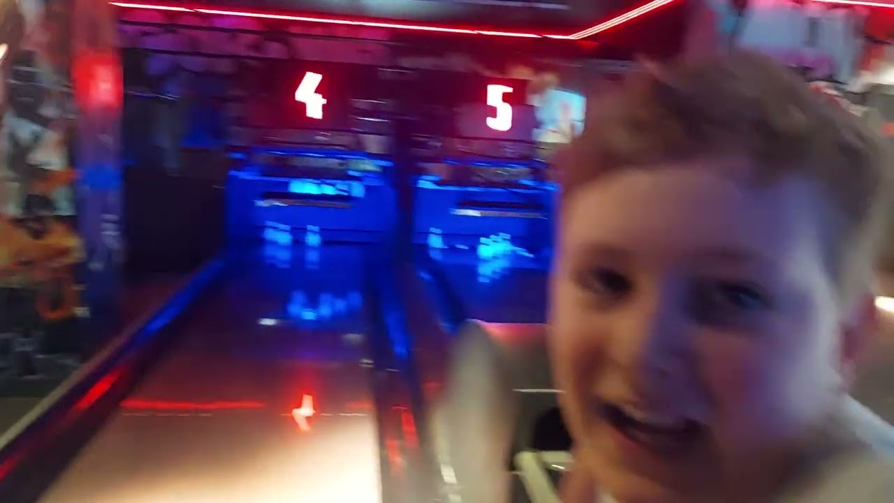 Max 9th birthday party at ML7 #4