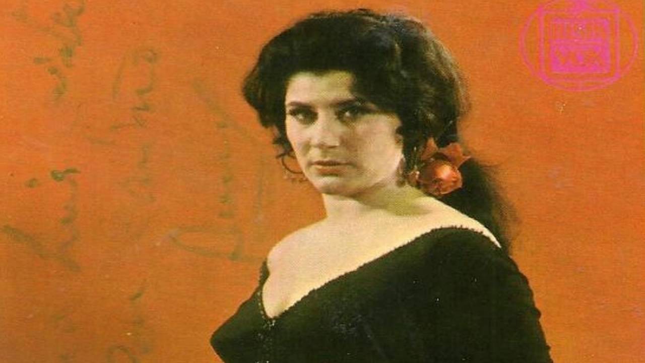 YouTubeでAmina: Mejorを視聴 YouTubeでAmina: Mejorを視聴