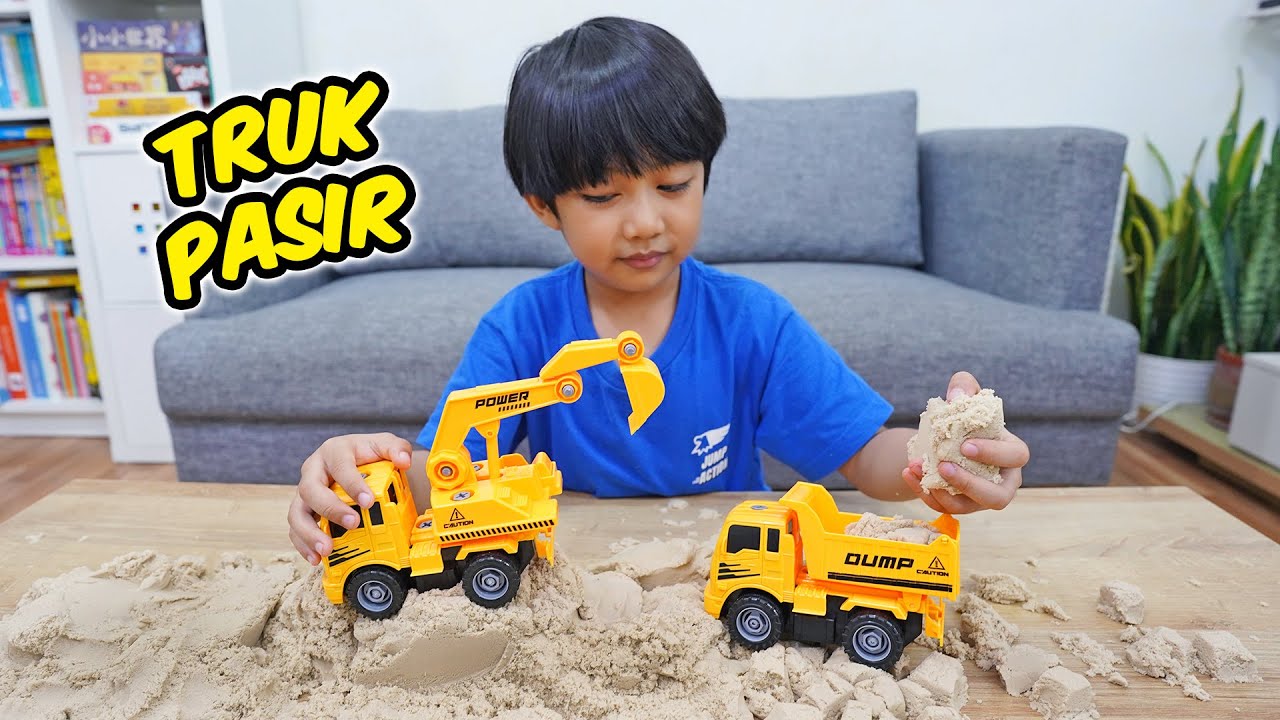 Kyo Main Mainan Truk Pasir dan Excavator