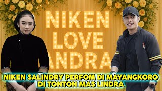 NIKEN SALINDRY PERFOM MEMUKAU MAS LINDRA IKUT MENYAKSIKAN