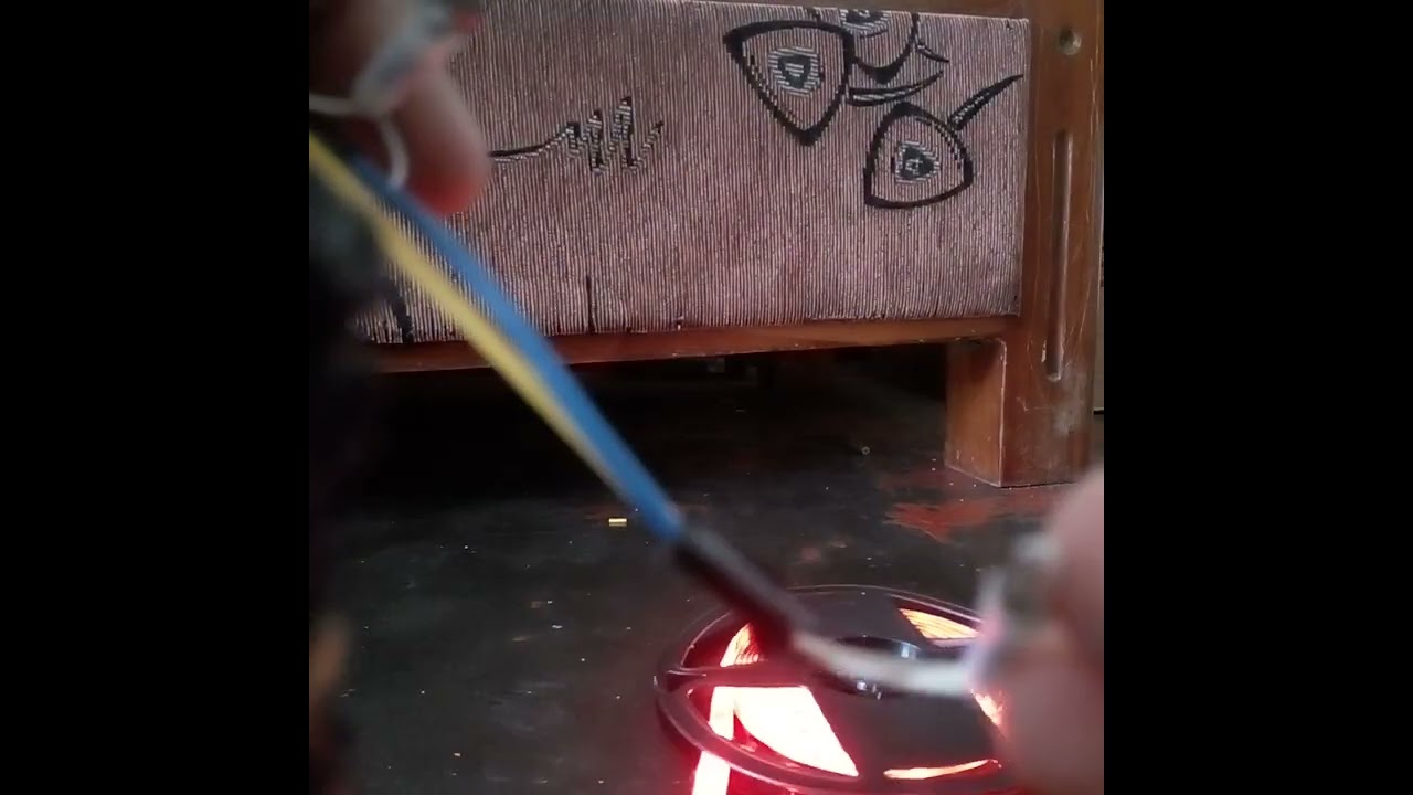 මම සිග්නල් ලයිට් හොයා ගත්තා 😁🤩😎