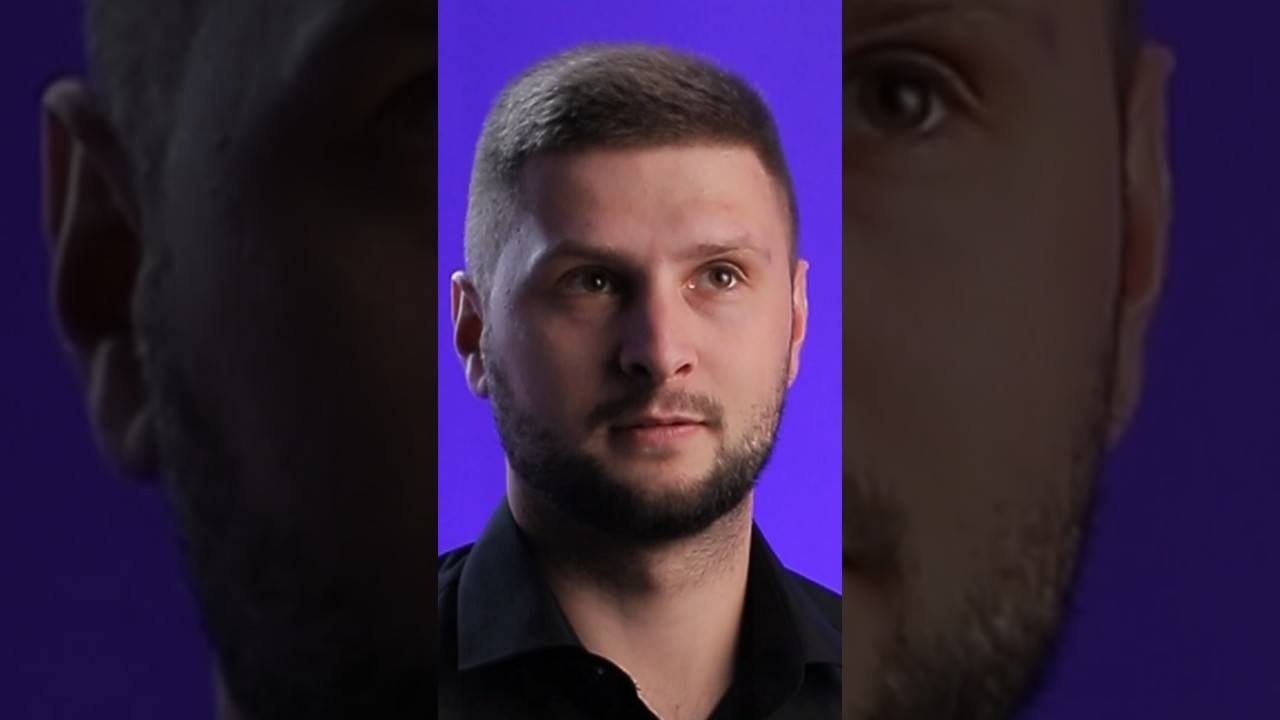 В каком ухе звенит?😂