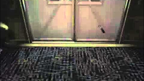 Amazing claymore double kill in elevator on Hotel