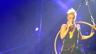 P!nk - Nobody Knows - I'm Not Dead Tour 2006