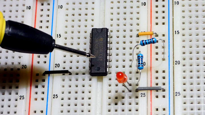 SN74HC08N Quad 2 input AND gate integrated circuit IC demonstration