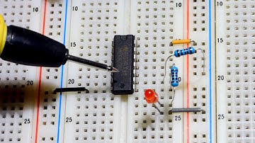 SN74HC08N Quad 2 input AND gate integrated circuit IC demonstration