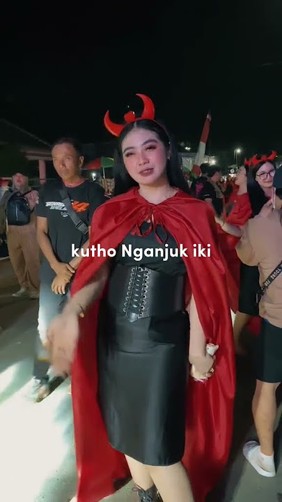 vampir dangdut #karnaval #beranda #dj #cosplaycantik #costume #kebaya #vampire #shorts #reels #vlog