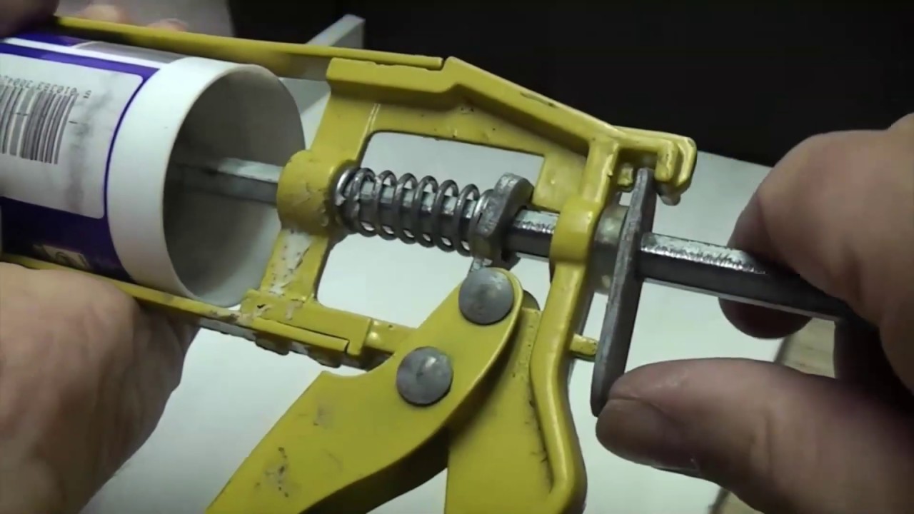 instructional for using a silicone gun (for STEM project)