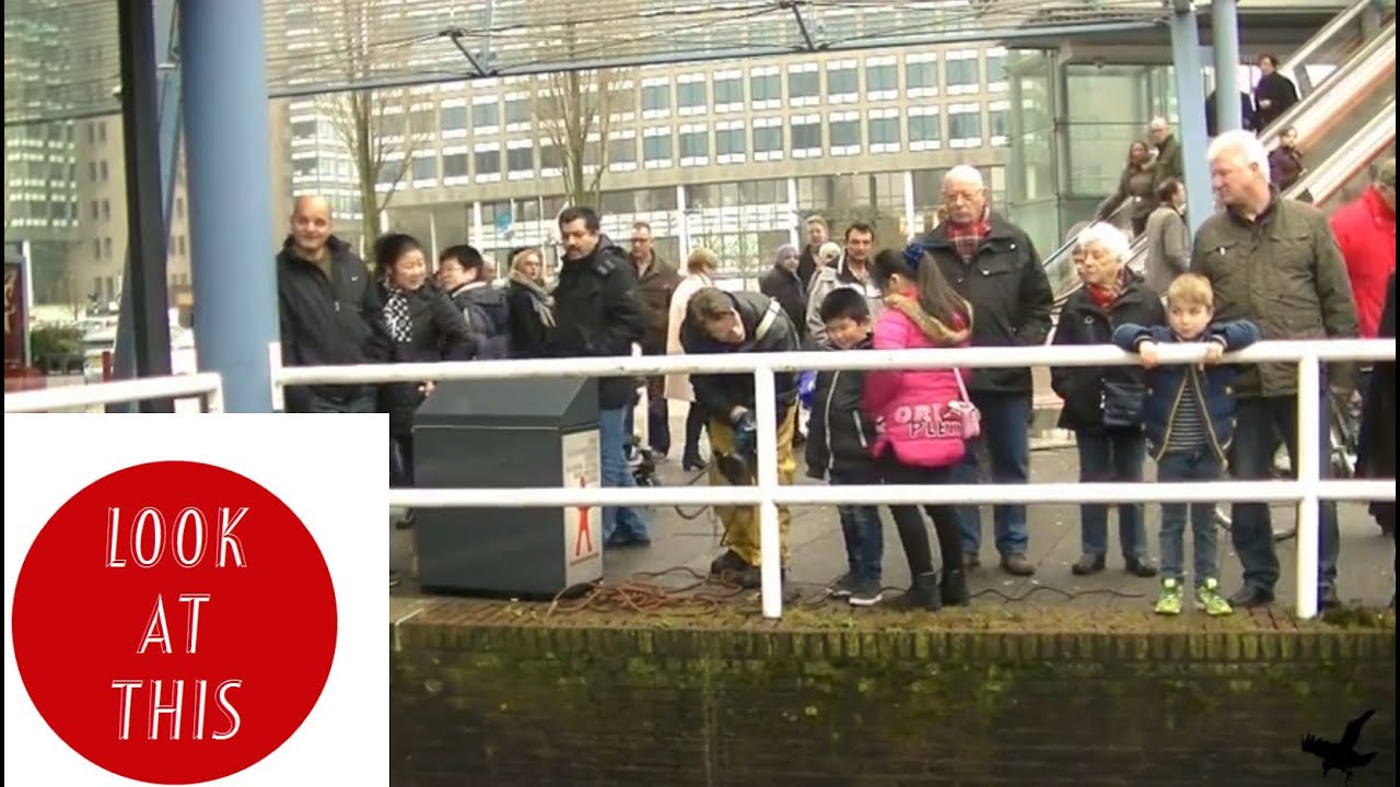 Magnet fishing 46 (magneetvissen) Rotterdam black mirror season 5
