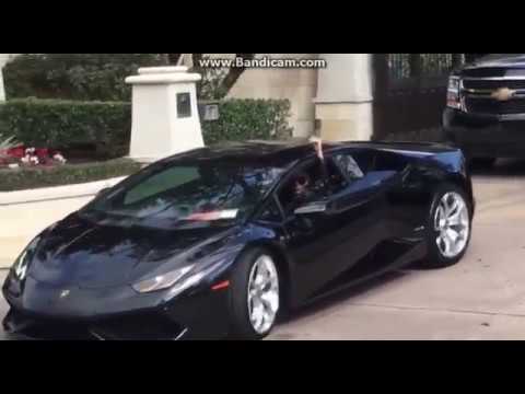 Lady Gaga poses with the new Lamborghini Huracan